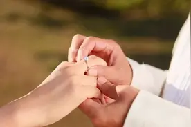 称男方有“性功能障碍”，女子婚礼后不肯领证！男方在沪诉讨巨额礼金图片