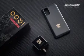 iQOO 3变形金刚限量版：致敬经典，强悍变身图片
