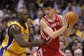 中国男篮单场最高分：姚明39分易建联37分，周琦拿下多少分？图片
