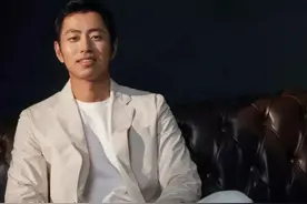 清华毕业生王昱珩，不上班在家中做自由职业，与女儿惬意生活图片