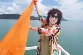 月薪3000大妈浪遍全国，还去了20多个国家，活得明白通透图片