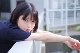中井友望反复逃学和退学，在女演员的道路上闪耀着光辉图片