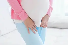 怀孕时的四件尴尬事，每一件都让人脸红，有些甚至不敢告诉老公图片