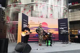 许巍《无尽光芒》签售会重庆站记录20190317图片