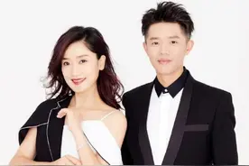 凤凰传奇玲花老公是ＰＵＡ男？曾毅才是那个陪她一辈子的男人图片