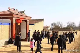 城里亲戚来农村过年，农民虽然好客，心里却高兴不起来，咋回事？图片
