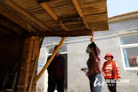 看真情 扶真贫 对贫困户“过筛式”核查图片