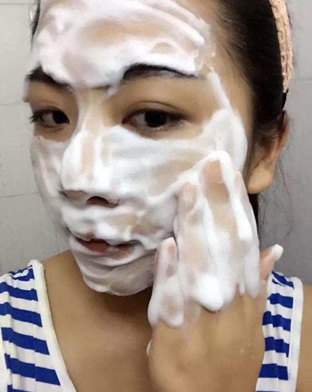 5款上了“黑名单”的洗面奶，如果你在用其中一款，建议扔掉