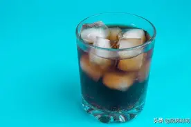 为啥你冻的冰块是白的，而肯德基却是透明的？员工：不只是因为水图片