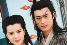 不同版本“杨过断臂”，刘德华错位，黄晓明用道具，古天乐很经典图片