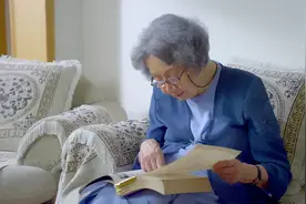 隐忍家暴57年后，她裸捐3568万，成为中国最后的名媛图片