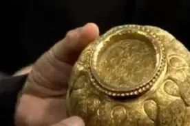 农村大妈拿祖传金碗，称是唐朝贵妃用过的，专家一摸脸都变了图片