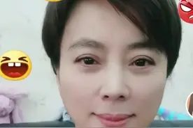 58岁李玲玉瘦脱相，眼圈乌青脸颊凹陷，身价上亿豪宅墙皮却泛黄图片