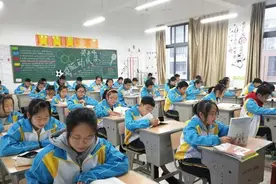 小学生“文言文”请假条走红，老师直接批准：有文化就是不一样图片