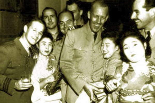 中国男子火烧靖国神社，面对日方抓捕，中韩为何出奇默契？