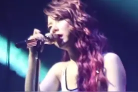 性感的邓紫棋 搭配经典的“再见”，又美又甜又好听图片