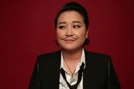 贾玲，没一个帅哥高攀得起的女人图片