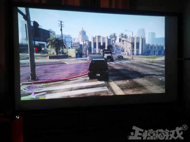 腾讯都检测不出的外挂？神壕花43万开挂，穷人一个贴纸解决？