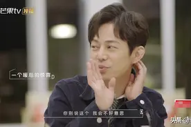 汪苏泷暗地拍何炅马屁，却被拆穿是两面派，不如学易烊千玺沉默？图片