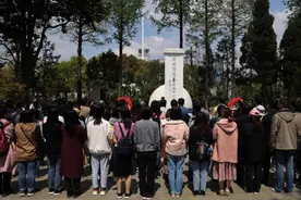 江苏经济报社、南京信息工程大学文学院赴泰兴联合开展主题党日活动图片