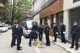 云关乡“硬核”行动，强制拆除违规地锁图片