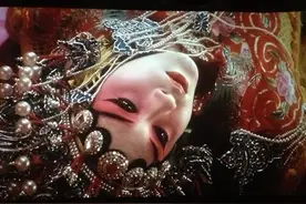 《霸王别姬》：历史的沉浮与个人命运的纠葛，戏如人生，人生如戏图片