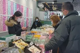 “赠品”变“商品”化妆品小样成市场新宠图片