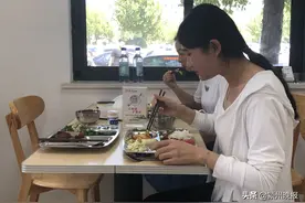 “舌尖”不浪费，阜阳这些机关单位食堂有妙招，采购前统计就餐人数、小灶模式、按需取餐图片