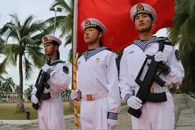 告别军旗，耳畔再响《驼铃》声图片