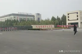 河南护理职业学院103名新生家长懵了！录取通知安阳本部报到，报到当天被转鹤壁校区图片