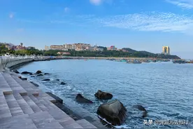 实拍山东威海开海，人比海鲜多，本地人：不买，我又不傻图片