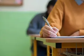 重庆：中小学每天至少2小时延时服务，减少学生校外培训需求图片