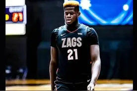 身高2米13，曾单场砍32分32板！还记得Oumar Ballo吗？图片