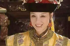 “容妃”李建群去世，年仅63岁！患癌多年头发掉光，无儿女心态好图片