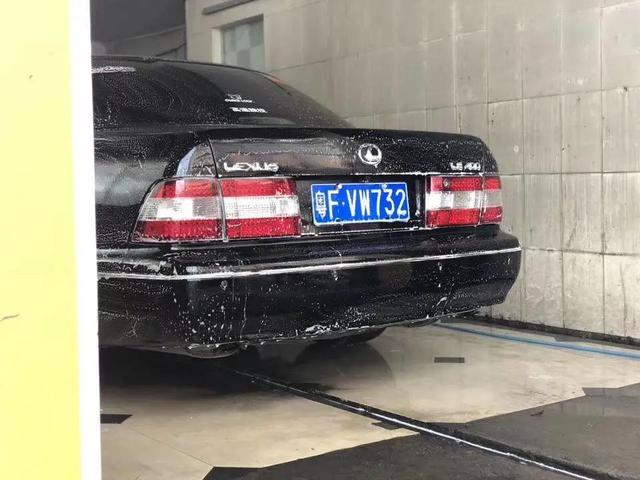 00后偏爱98年雷克萨斯LS400，追逐内心才是真情怀