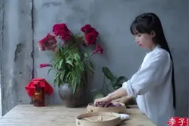 看过湖南卖菜阿姨“变态服务”后，终于明白为什么李子柒不想让年轻人当网红图片