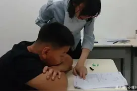 亲妈扇了7岁女儿一巴掌，孩子住院了，再生气有几个部位也不能碰图片