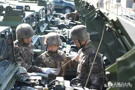 ​Follow me！看兵哥哥们如何给装备“强筋壮骨”图片