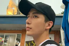 你以为明星都是学渣吗？高考裸考614分的他，被称为“学霸校草”图片