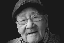 “诗译英法唯一人”！百岁翻译界泰斗许渊冲的诗意人生图片