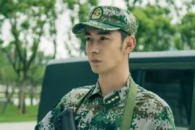 陈星旭军装太可了！号手已就位 一身戎装 英姿飒爽！李狗子冲冲冲图片