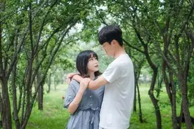 男女在一起还是要情投意合，有这些表现的女人，不值得男人珍惜图片