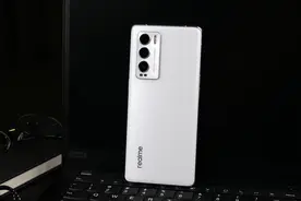 标准“水桶”级配置，realme GT大师探索版评测，骁龙870+120Hz屏图片