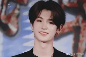 黄明昊资源不断，仍担任快本主持，现身《明侦》录制图片