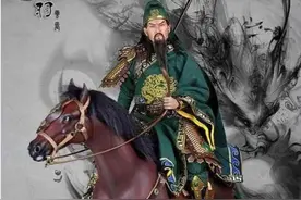 倔强的赤兔马，吕布死后赤兔活蹦乱跳的，关羽死后为何绝食而亡？图片