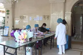 CA934次航班89名人员解除隔离观察图片