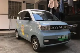 宏光MINIEV，售价两三万，可靠耐用，适合上班族代步图片