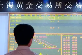 盛世玩古董，乱世存黄金，可见两者在抵制通胀的重要性图片
