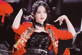 杨超越：哭得越丑，名气越大图片