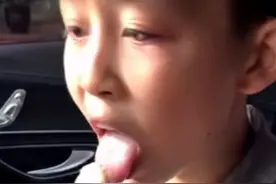 童言有忌！小男孩实力吐槽妈妈长得丑，网友：眼神纯真，话语残忍图片